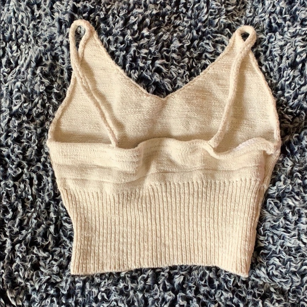 Crop top - Picture 2 of 3